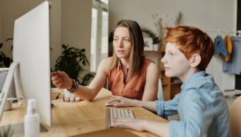 8 Smart Ways AI Can Support Your Parenting Journey